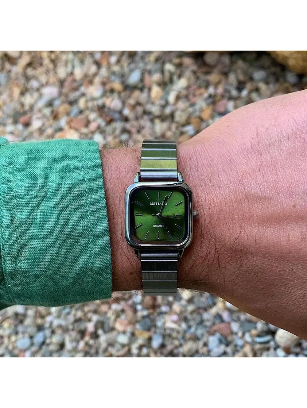 2000s Y2k style silver square watch. Classy sporty style watch. Stainless